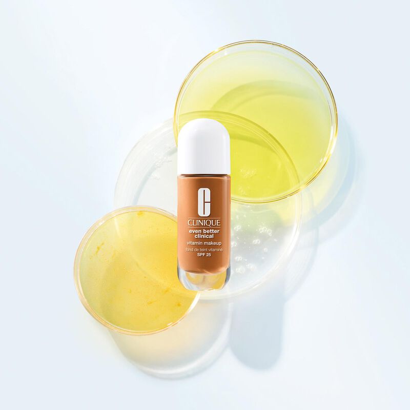 Clinique Even Better Clinical&trade; Vitamin Makeup SPF 25 image number 21